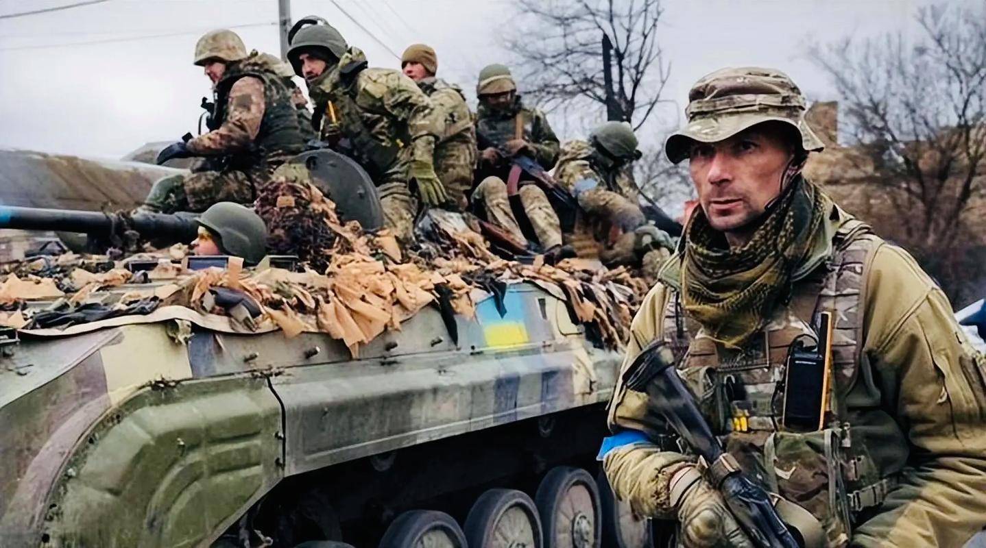 香港足球賽_泽连斯基孤立无援？普京步步为营香港足球賽，每日500米推进，西方军援为何缩水？