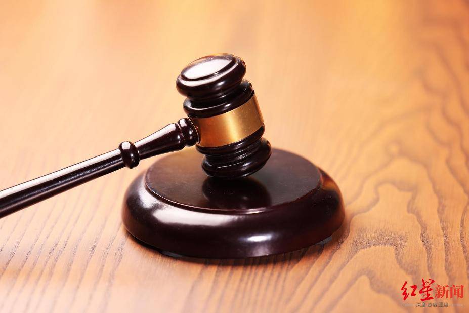 怎么注册皇冠信用网_索要手机无果怎么注册皇冠信用网，两男孩竟将14岁男孩打伤住院！法院判打人者共赔偿1.4万