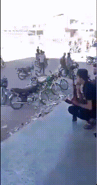 体育皇冠信用网站_大战再起!5万大军不服体育皇冠信用网站,冒着以色列空军大轰炸,猛攻叙利亚南部