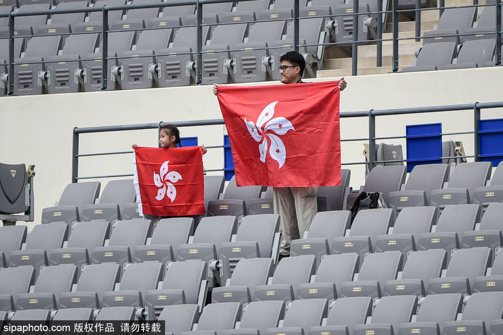 丹麦超级联赛_山东泰山逆袭亚泰：瓦科与陈蒲双响丹麦超级联赛，红牌风波引发战术调整