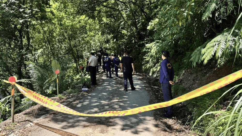 科希策vs鲁容贝罗克_17岁少年遭好友虐杀弃尸! 当地警方: 9人落网,含1名现役海军中士