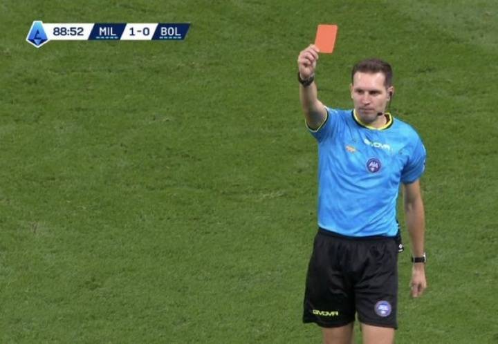 门兴格拉德巴赫vs 云达不萊梅_米兰遭多处争议判罚:普利西奇被拉倒+恩昆库两连倒地未判点