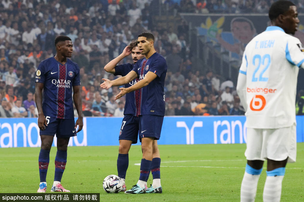 皇冠信用網在哪里注册_法甲-登贝莱缺阵门将送礼 巴黎0-1马赛遭遇赛季首败