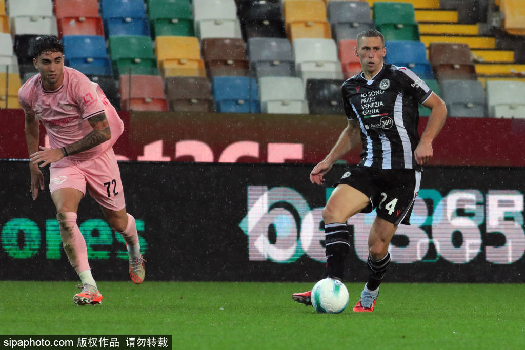 皇冠足球平台代理_卡纳瓦罗新挑战：52岁意大利传奇出任乌兹别克斯坦主帅皇冠足球平台代理，国足梦碎