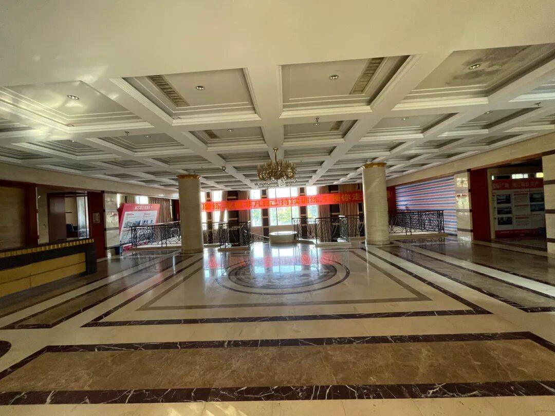 皇冠会员如何申请_3256平米别墅288万起拍皇冠会员如何申请，单价不到900元，内景配置曝光，目前0人报名；拍卖商回应：在开发商名下，想通过拍卖吸引更多人参与