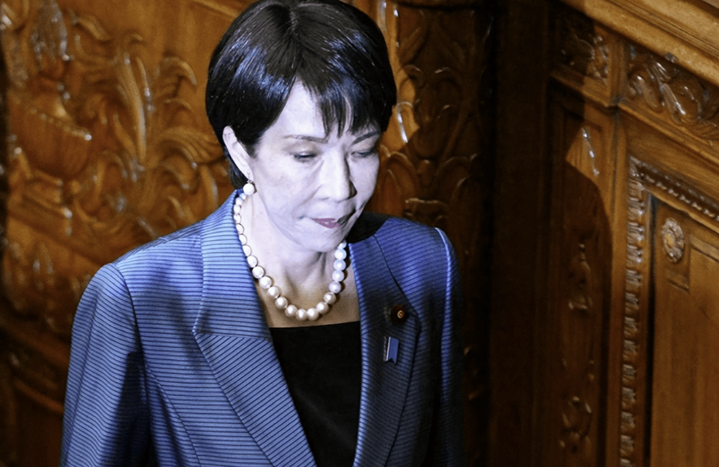 皇冠登一登二登三区别_特朗普都不敢做的事皇冠登一登二登三区别，高市早苗做了，中方为何不给贺电，已有答案