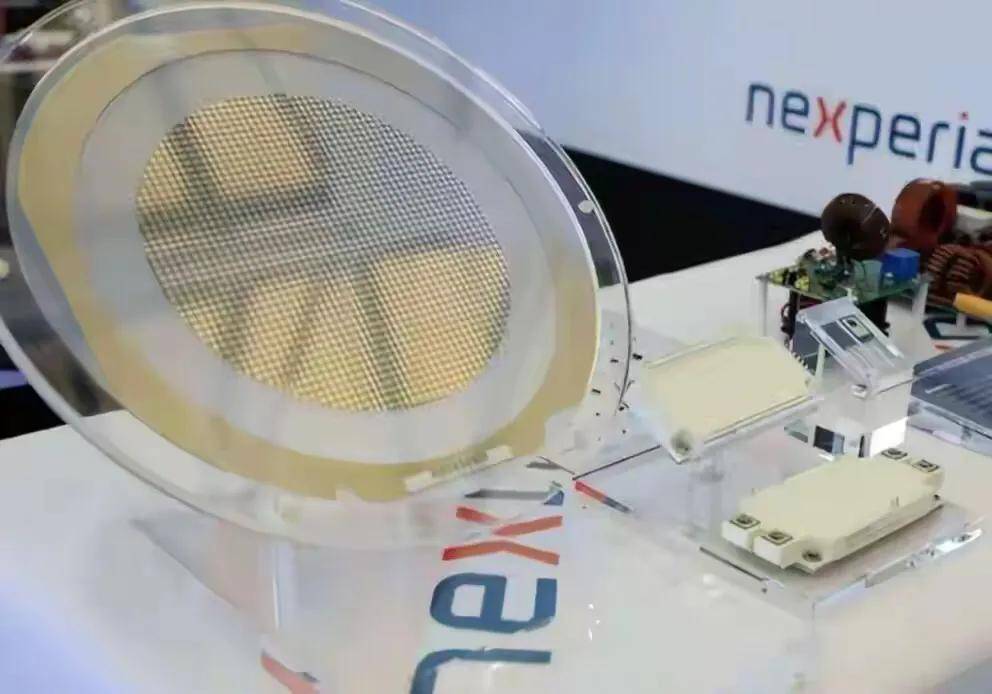 查尔顿 vs 西布朗
_欧盟默许荷兰夺股权查尔顿 vs 西布朗
,中国不答应!终于下了最后通牒,荷方承担全责