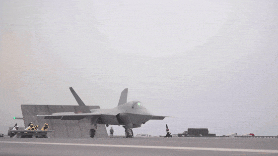 hga035会员注册_不是慢镜头！福建舰电磁弹射速度那么快hga035会员注册，是怎么瞬间刹车的？