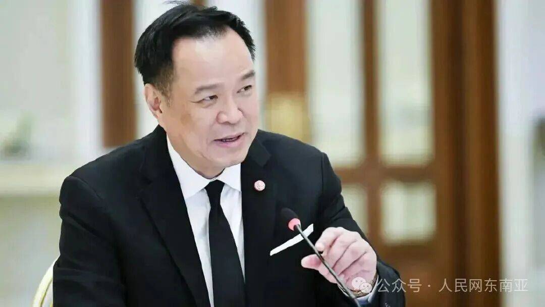 皇冠信用平台出租出售_泰国总理阿努廷随国王访华期间接到特朗普来电