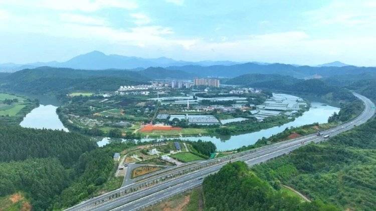 波士顿凯尔特人 vs纽约尼克斯_高速公路波士顿凯尔特人 vs纽约尼克斯，要开始集中免费了吗