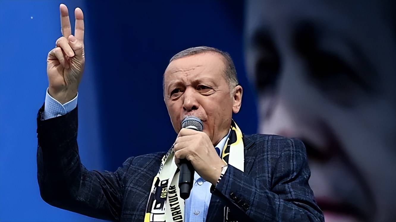 皇冠信用登1
_乌克兰墙倒众人推?俄乌冲突即将落幕之际皇冠信用登1
,俄油轮在黑海再次遭袭,土耳其总统:不能容忍