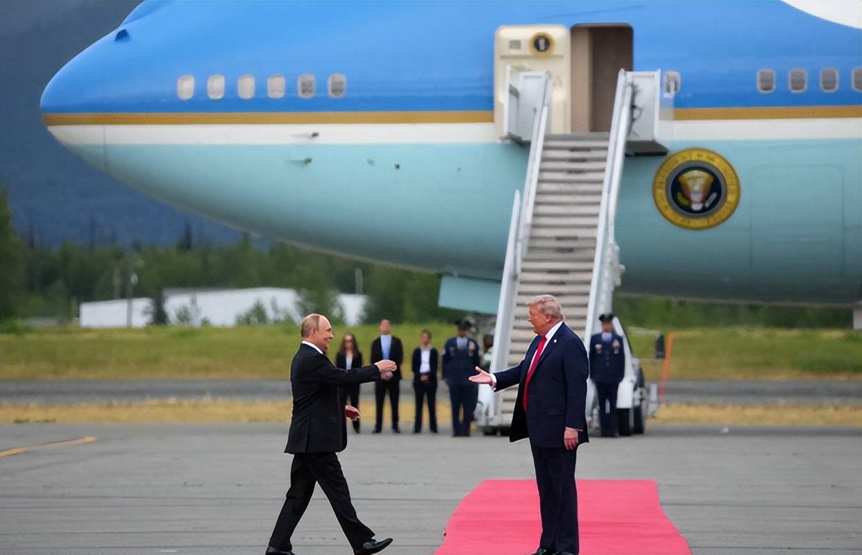 皇冠信用网代理_特朗普戳破真相皇冠信用网代理，俄乌打到现在，中国才是真高明，美想学也学不来