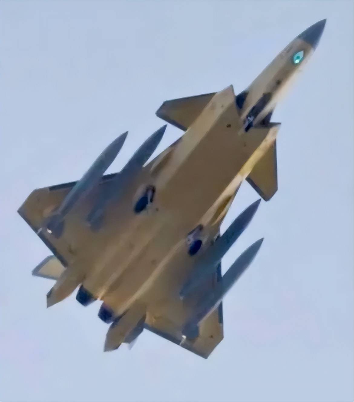 皇冠会员如何申请_中航官宣:歼-20S具备对地、对海打击能力皇冠会员如何申请,可与无人机协同作战!