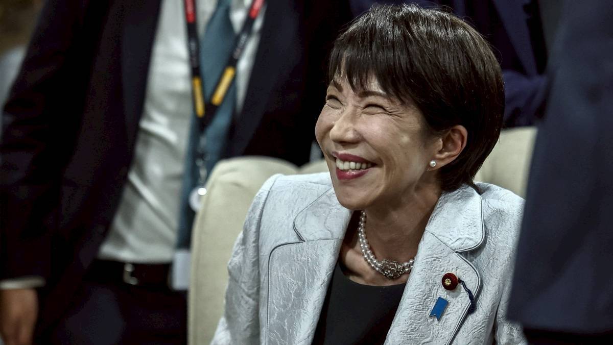 世界杯皇冠信用网平台_高市早苗没去参拜靖国神社世界杯皇冠信用网平台，晚上出现在东京的酒吧，中国双航母提前就位，信号明确！