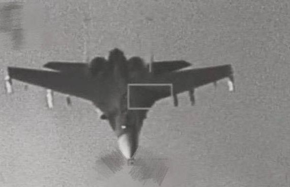 正版皇冠信用网代理_对峙升级正版皇冠信用网代理,台军公布F16V“锁定”歼16画面,距开火只剩一个按钮?