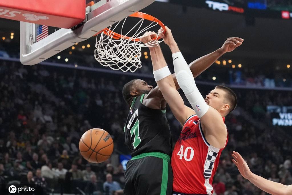 怎么开皇冠信用网会员_布朗50分莱昂纳德22分 快船不敌绿军6连胜终结