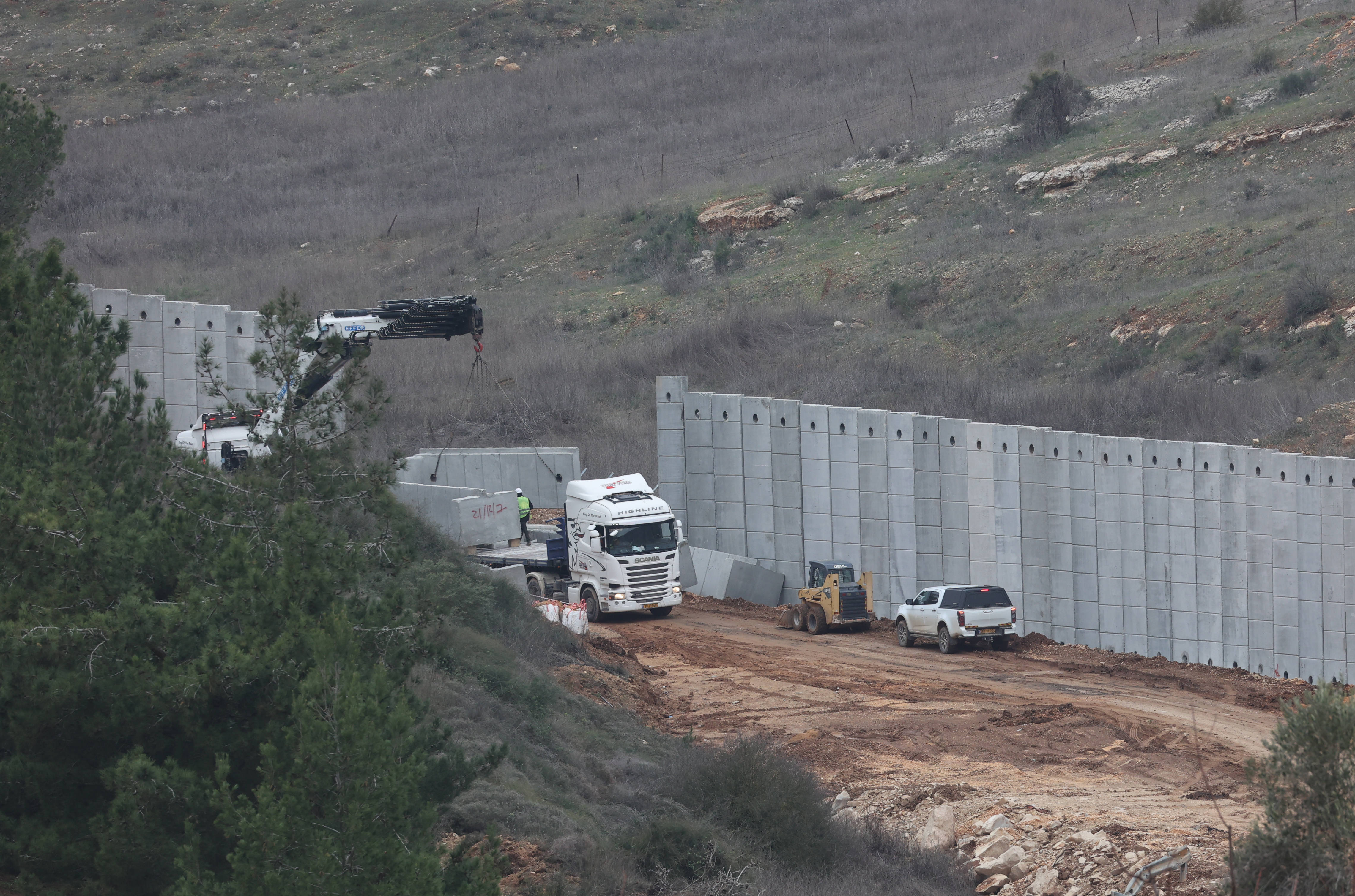 皇冠网址_以色列在以黎边境地区修建隔离墙