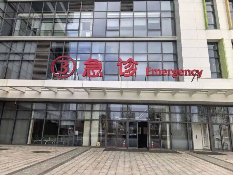 皇冠信用代理出租_浙江13岁女孩天冷洗澡皇冠信用代理出租，父亲一个举动差点要了她的命！有医院一个月内收治7个孩子