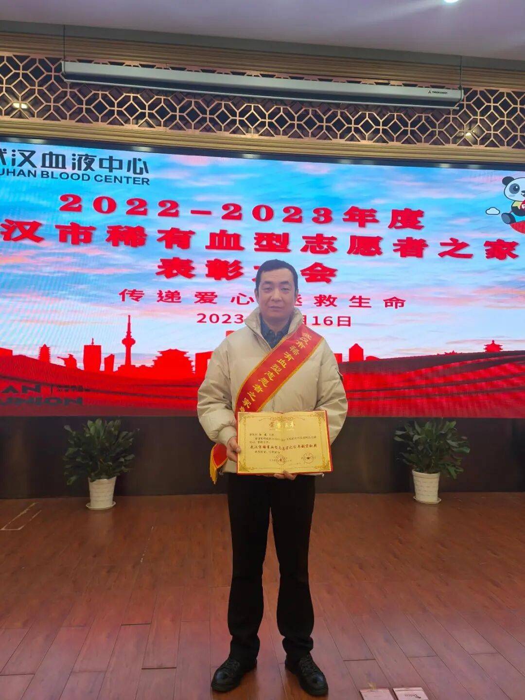 皇冠信用网会员账号_武汉男子坚持16年不熬夜不喝酒皇冠信用网会员账号，原因让人没想到……